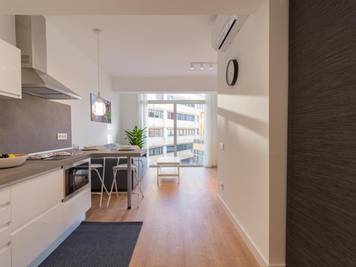Loft - Side Sea Views - Aircon & Wifi Appartement Las Palmas Buitenkant foto