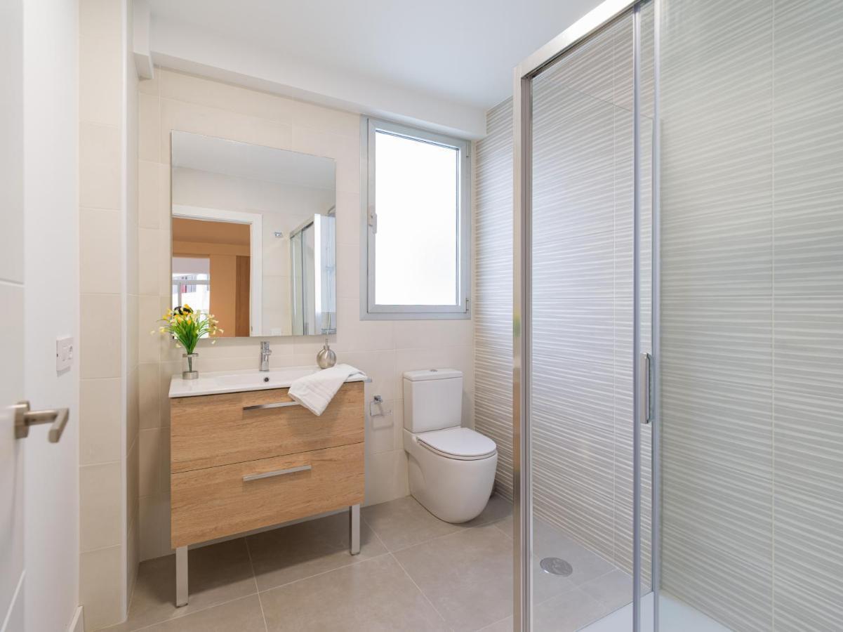 Loft - Side Sea Views - Aircon & Wifi Appartement Las Palmas Buitenkant foto
