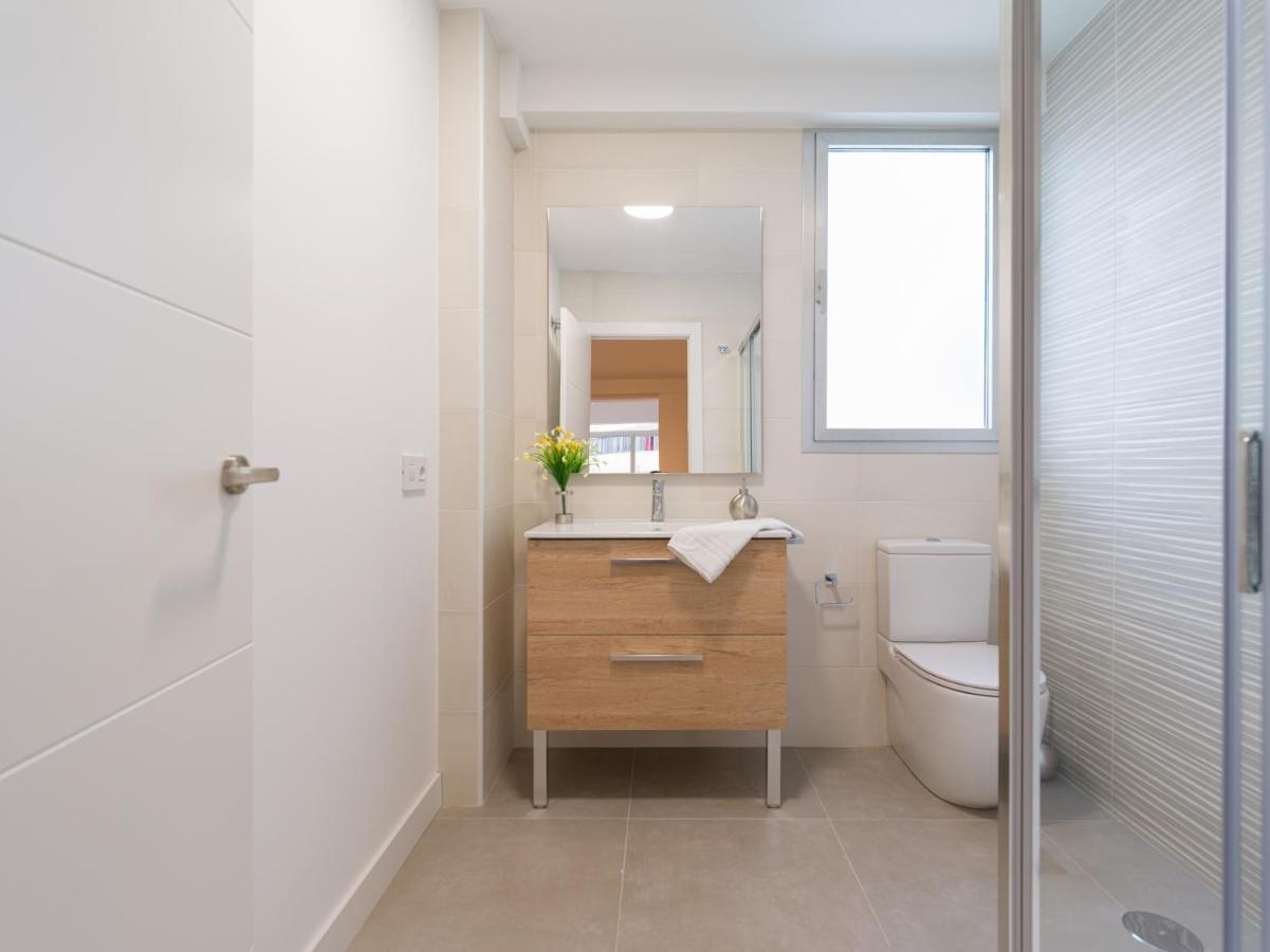Loft - Side Sea Views - Aircon & Wifi Appartement Las Palmas Buitenkant foto